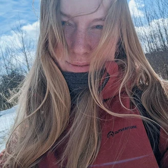 Julia V.